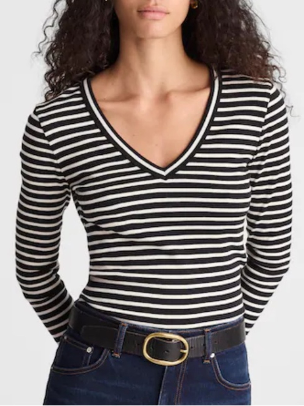 Madewell the 90s V-Neck Long Sleeve Tee in compact cotton